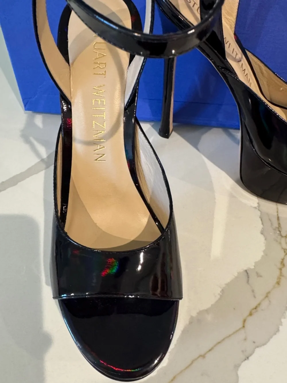 glossy patent